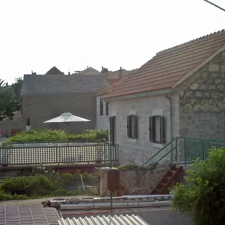Cukarin A2 Bol-center, Croatia *